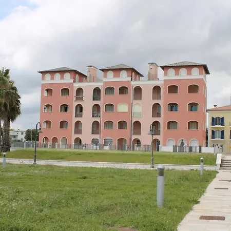 公寓 Torri Di Avvistamento 雷卡纳蒂港